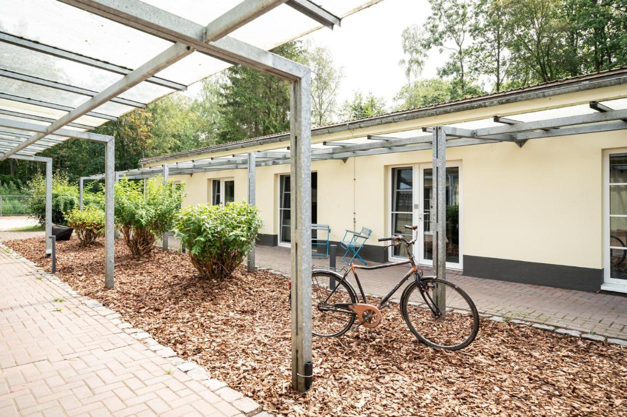 Teek Hostel Markgrafenheide Exterior photo